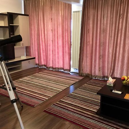 M13 Apartments Năvodari Eksteriør billede