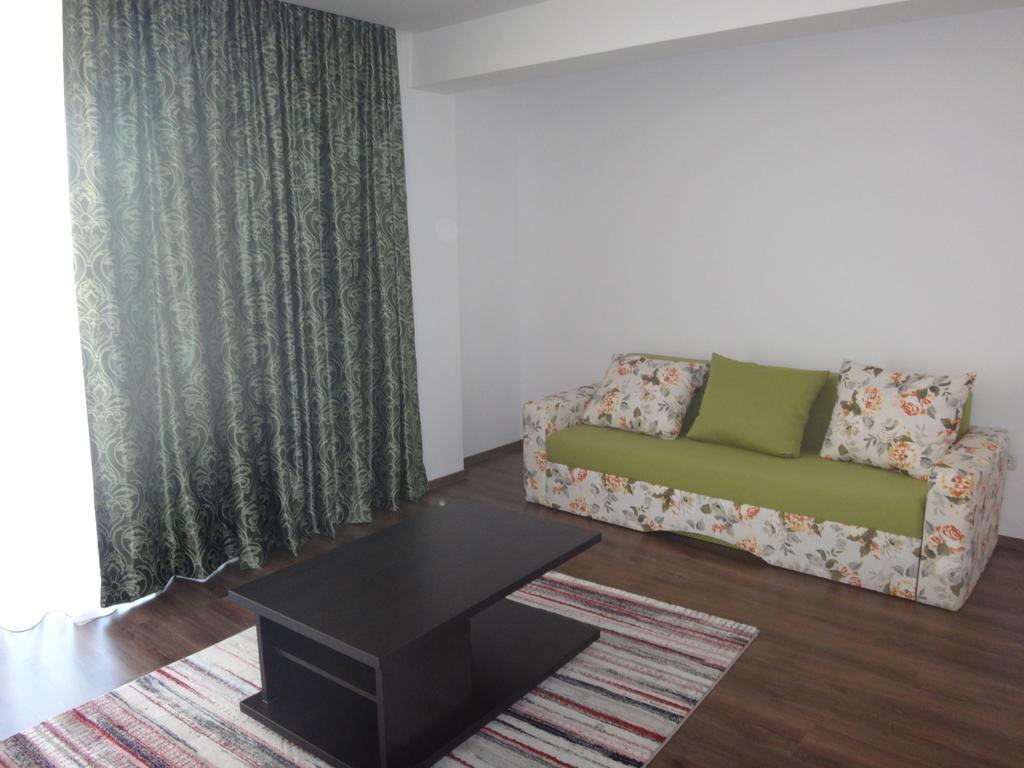 M13 Apartments Năvodari Eksteriør billede